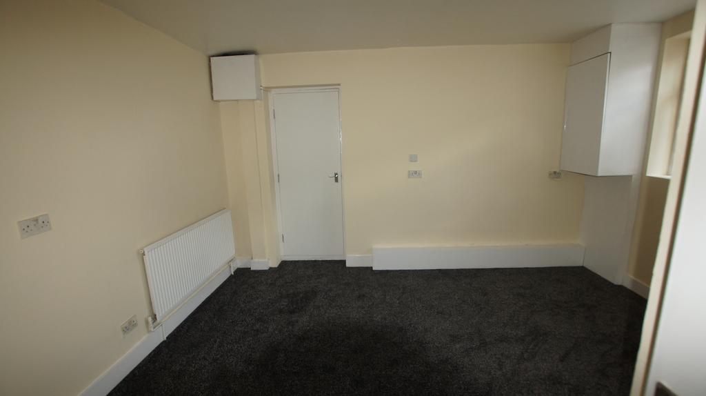 House in London - View 3