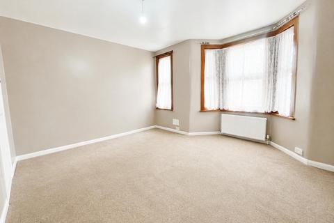 3 bedroom house to rent, Denbigh Road, London, E6