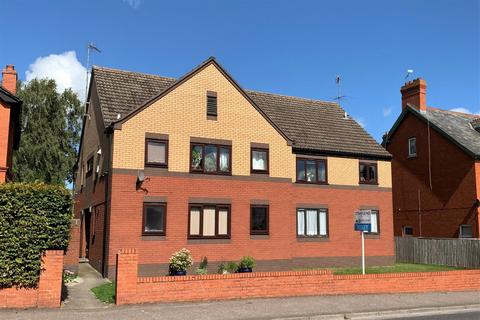 1 bedroom flat to rent, Cedar Court, Taunton TA2