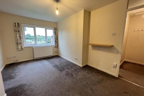 1 bedroom flat to rent, Cedar Court, Taunton TA2