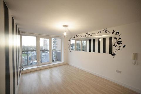2 bedroom flat for sale, Lakeside Rise, Blackley, Manchester, M9