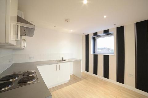 2 bedroom flat for sale, Lakeside Rise, Blackley, Manchester, M9