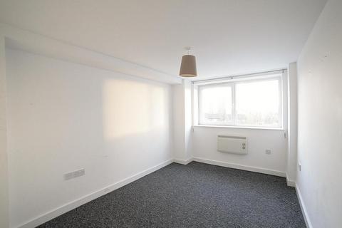 2 bedroom flat for sale, Lakeside Rise, Blackley, Manchester, M9