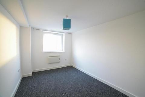 2 bedroom flat for sale, Lakeside Rise, Blackley, Manchester, M9