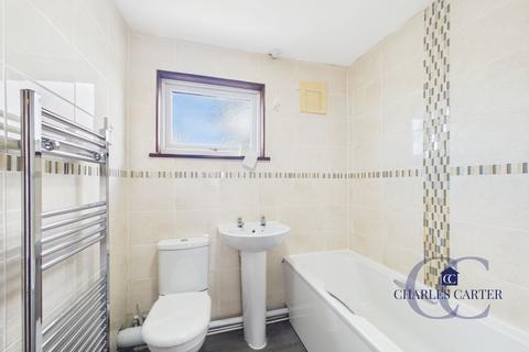 3 bedroom maisonette for sale, Rodborough Drive, Worcester