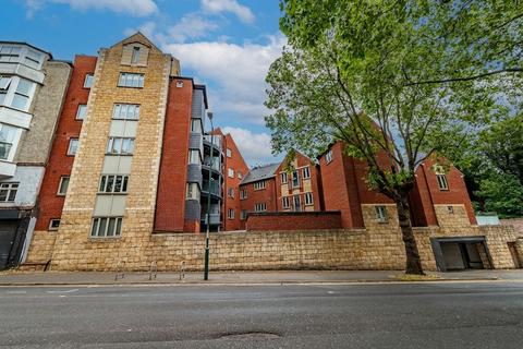 2 bedroom flat for sale, Barrack Lane, Park Edge Barrack Lane, NG7