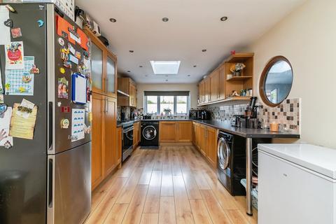 3 bedroom detached house for sale, Plantation Side, NOTTINGHAM