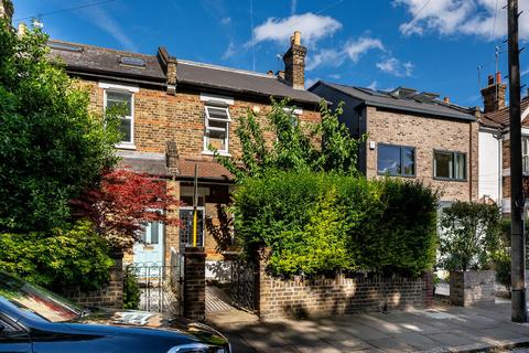 4 bedroom semi-detached house for sale, Meadowcourt Road, Blackheath, London, SE3