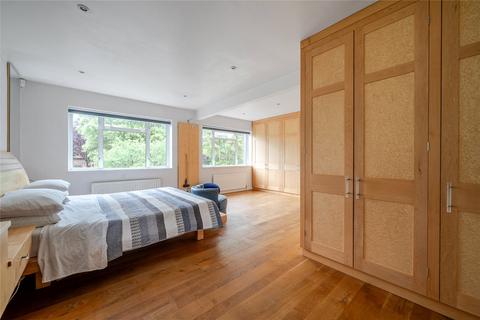 4 bedroom detached house for sale, Leas Green, Chislehurst