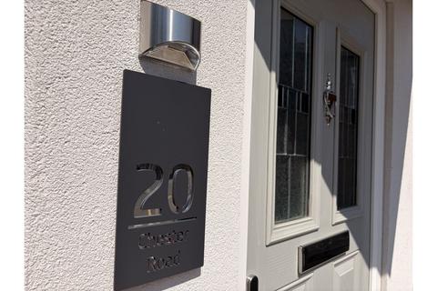2 bedroom ground floor flat for sale, Chester Road, Macclesfield, SK11