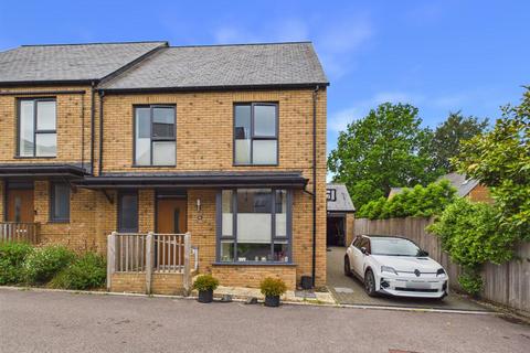 Dickens Drive, Coulsdon CR5