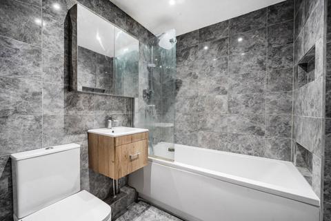 2 bedroom maisonette for sale, Burdett Court, Reading, Berkshire, RG2 7HY