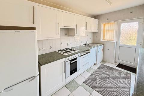 3 bedroom terraced house to rent, Kimble Close, CV5