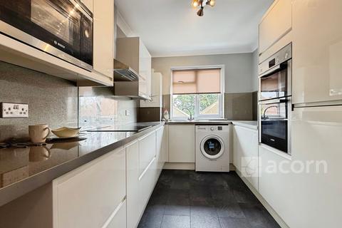 2 bedroom maisonette to rent, Dalmeny Road Erith DA8