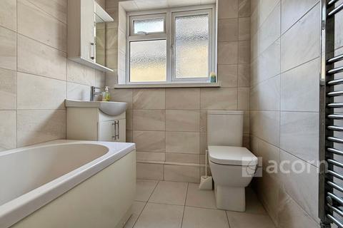2 bedroom maisonette to rent, Dalmeny Road Erith DA8