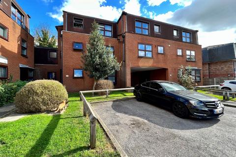 2 bedroom apartment for sale, Gresham Close, Brentwood CM14