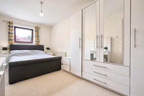 2 bedroom apartment for sale, Gresham Close, Brentwood CM14