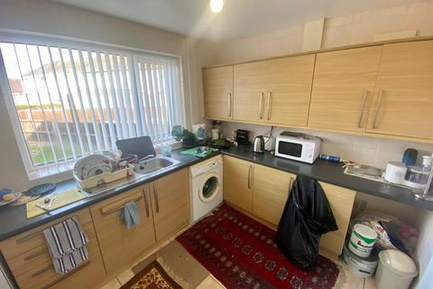 3 bedroom house to rent, Conifer Crescent, Nottingham, NG11