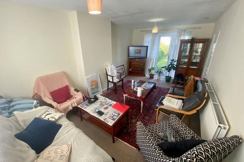 3 bedroom house to rent, Conifer Crescent, Nottingham, NG11