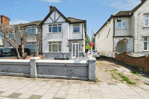 Ballards Road, DAGENHAM, Essex, RM10