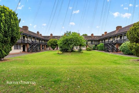 Court Farm Gardens, Epsom