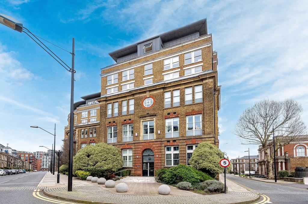 Building 22, Woolwich Riverside... 1 bed flat for sale - £290,000