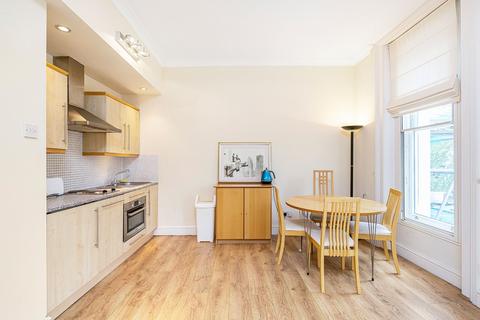 1 bedroom flat for sale, West Smithfield, London, EC1A