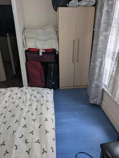 1 bedroom in a house share to rent, Macaulay Road, London E6
