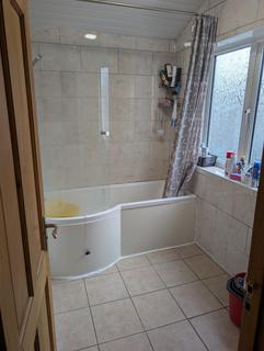1 bedroom in a house share to rent, Macaulay Road, London E6