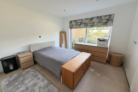 4 bedroom detached bungalow for sale, Azalea Way, Surrey GU15