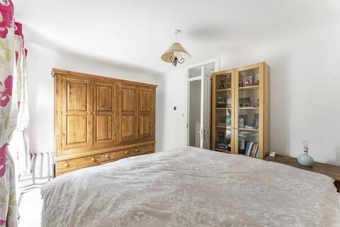 3 bedroom terraced house for sale, Storers Quay, London, E14