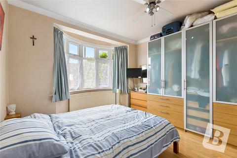 2 bedroom bungalow for sale, Tolworth Gardens, Chadwell Heath RM6