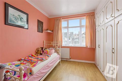 2 bedroom bungalow for sale, Tolworth Gardens, Chadwell Heath RM6