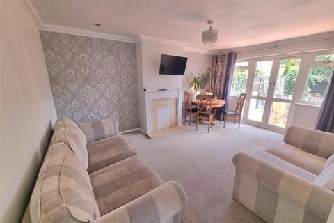 2 bedroom bungalow for sale, Kendal Close, Hullbridge, Hockley, Essex, SS5