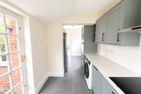 4 bedroom semi-detached house for sale, Brompton Road, Northallerton, North Yorkshire, DL6