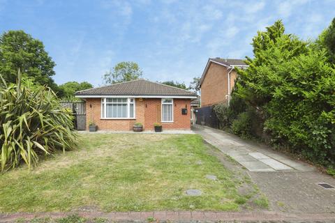 Detached bungalow - Thistledown Close, Liverpool, L17