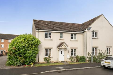 Thestfield Drive, Trowbridge BA14