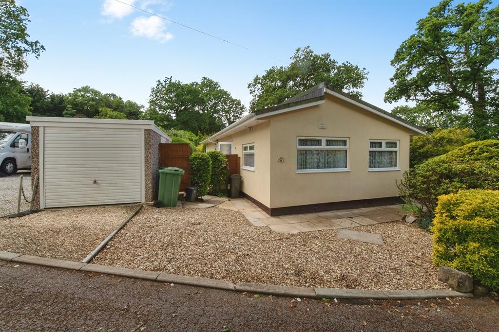 2 bedroom park home for sale