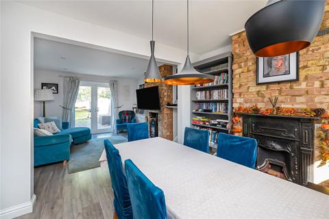 undefined, Twining Avenue, Twickenham