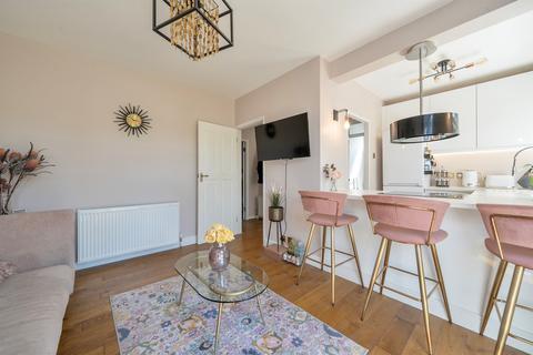 2 bedroom ground floor flat for sale, Weston Road, Enfield