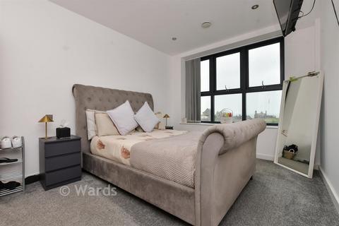 2 bedroom flat for sale, Queensbridge Drive, Ramsgate CT11