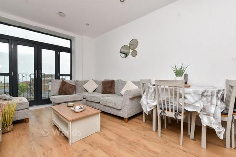 2 bedroom flat for sale, Queensbridge Drive, Ramsgate CT11