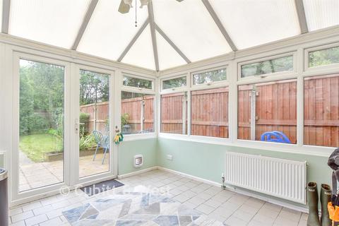 3 bedroom terraced house for sale, Dockenfield Close, Havant PO9