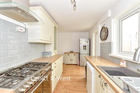 3 bedroom terraced house for sale, Dockenfield Close, Havant PO9