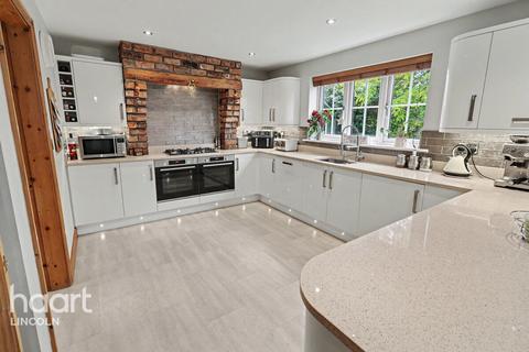5 bedroom detached house for sale, Cranbourne Chase, North Hykeham