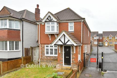 3 bedroom detached house for sale, Leatherhead Road, Chessington, Surrey