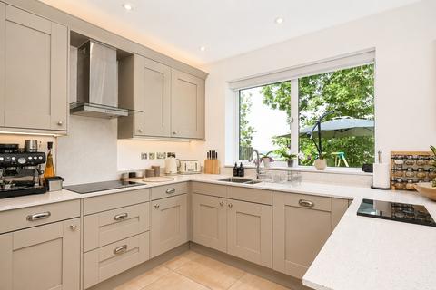 undefined, Stonehouse GL10