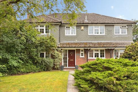 5 bedroom detached house for sale, Hilfield, Yateley, Hampshire