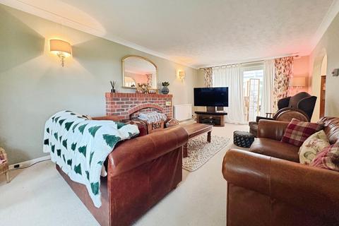 5 bedroom detached house for sale, Hilfield, Yateley, Hampshire