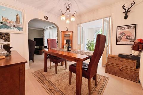 5 bedroom detached house for sale, Hilfield, Yateley, Hampshire